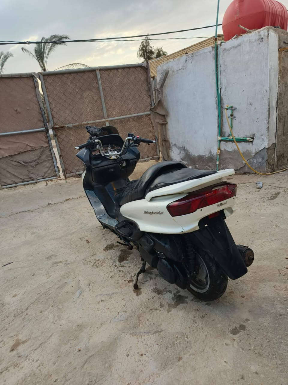 سلام عليكم  شاصي كامل ماجسته ربع كفرات وكلشي بيه كهربائياته كلها شغاله
كلشي ع وضعه بلشاصي فقط بدون مكينه للبيع سعر 250وبيه مجال من عقل كلشي بيه فقط بدون مكينه  مكان ديوانيه

(الغراض البيها)
👇
كفراتها كلها نضيفه بيها تاير ويل امامي جدد عقل ماكنيت شخاطه سلف ضفيره كلها.كامله بك لايت يشتغل تانكي فيت بم جديد  كلها شغاله كيجات كلها تشتغل بس شد مكينه عمبارات بريك امامي وخلفي شغالات صالنصه رياضي هم موجوده +شاصي جديد لا لحيم ولا شي


**إذا كنت صاحب هذا الإعلان وتريد حذفه لأي سبب، رجاءا أرسل رسالة إلى الدعم الفني**