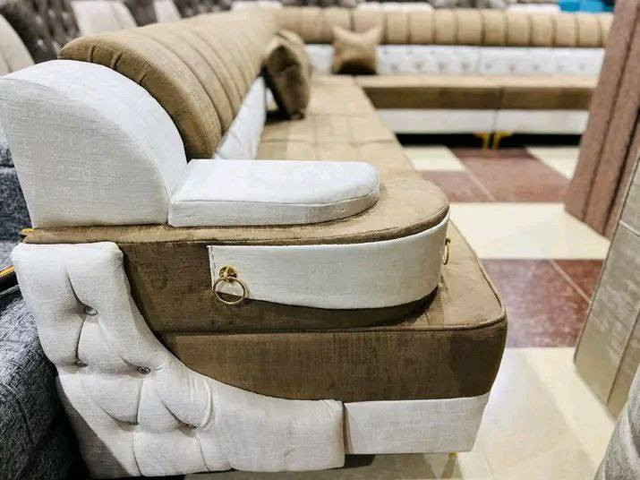 #موديل السفينه🛋️

  #الجمال والدلال والدقه والامان  كل هذا وبأنسب الاسعار من شركه الاوفياء
#ديوان ستندر 10 مقاعد ب 310
مع كوشات عدد 4هديه
 شغل مضبوط مع ضمان سنه  
قماش قديفه جكور 
الهيكل چام روسي
الضهر  مضغوط
المقعد بلوك فقط 
رجل عظم عاج ورده ذهبي

المتر 60

#ديوان  10 مقاعد ب 310
............................................... 
#ديوان  9مقاعد  ب  280
.........................................
#ديوان   8 مقاعد ب  260
.........................................
#ديوان  7 مقاعد ب  230
.........................................
#ديوان  6 مقاعد ب  210
................................................ 
#ديوان 5مقاعد  190

قياس المقعد 50صافي و 70لحد الحايط ✅

 بالنسبه للقياسات الخاصه
#سعر المتر 65الف للمتر الواحد

#الاضافات
رجل نيكل 15✅

#اذا كان الطلب بلوك بلاويد للضهر والصفاح بدل المضغوط اضافه 100 الف 

#سعر كوشات الوحده 2500
#طبله ب 25 الف قياس 40/40

#التوصيل داخل بغداد مجاني 
اطراف بغداد 15 

#توصيل محافضات   القريبه 25 ✅

سماوه ناصريه عماره 35 

بصره مركز 75

#مده التوصيل  بغداد   ثاني يوم محافظات  4ايام🚚🚚🚚
لايباع اقل من 5امتار#للحجز_او_الاستفسار_مراسلتنا_دايركت📩 
#متوفر_توصيل_جميع_محفضات_العراق 
##ضيفوني #الاكسبلور_فول #بيع_لايكات#غرف نوم صاج  #لايكاتكم_تسعدني #explorepageready  #تعليقات#اثاث متنوع  #تعليقاتكم_تسعدني


**إذا كنت صاحب هذا الإعلان وتريد حذفه لأي سبب، رجاءا أرسل رسالة إلى الدعم الفني**