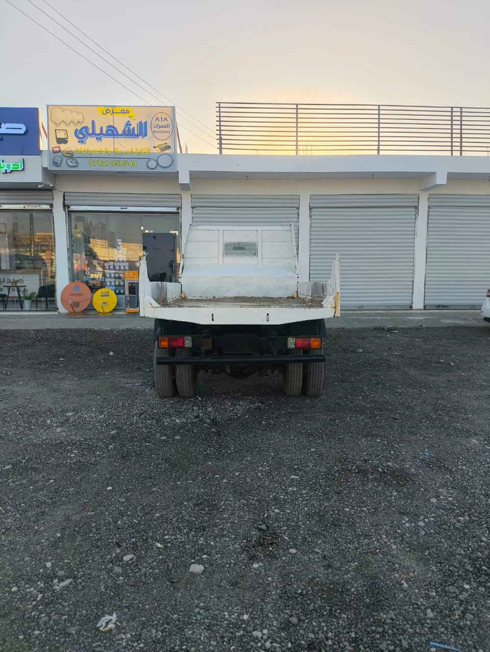 السلام عليكم ازوزه البيع موديل 95 
عنوان بغداد بسمايه 
استفسار انتصال ع رقم ***********
