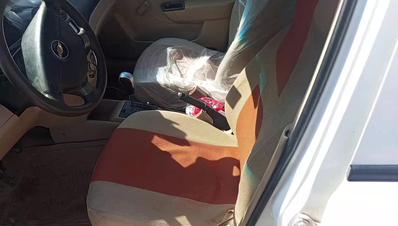 سلام عليكم سياره افيو موديل 13 مكينه كير تبريد مكفوله بيه صبغ السعر 65 أو بيه مجال الرقم ***********
