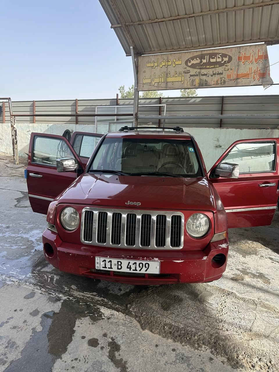 السلام عليكم بيع مستعجل 
جيب باتريوت 2008 
رقم بغداد رباعي
11/4199
سنويه ب اسمي تحويل ثاني يوم 
تفاصيل السياره 

كير مكينه قاعده فيوزات ضفيره و كهربائيات و تبريد و باتري و تايرات الكل مبدلهن و حداديه جدد السياره صافيه فقط بانزين و شغل و اطلع اي مكان 

السعر 95

لتواصل واتساب او اتصال عادي

***********
