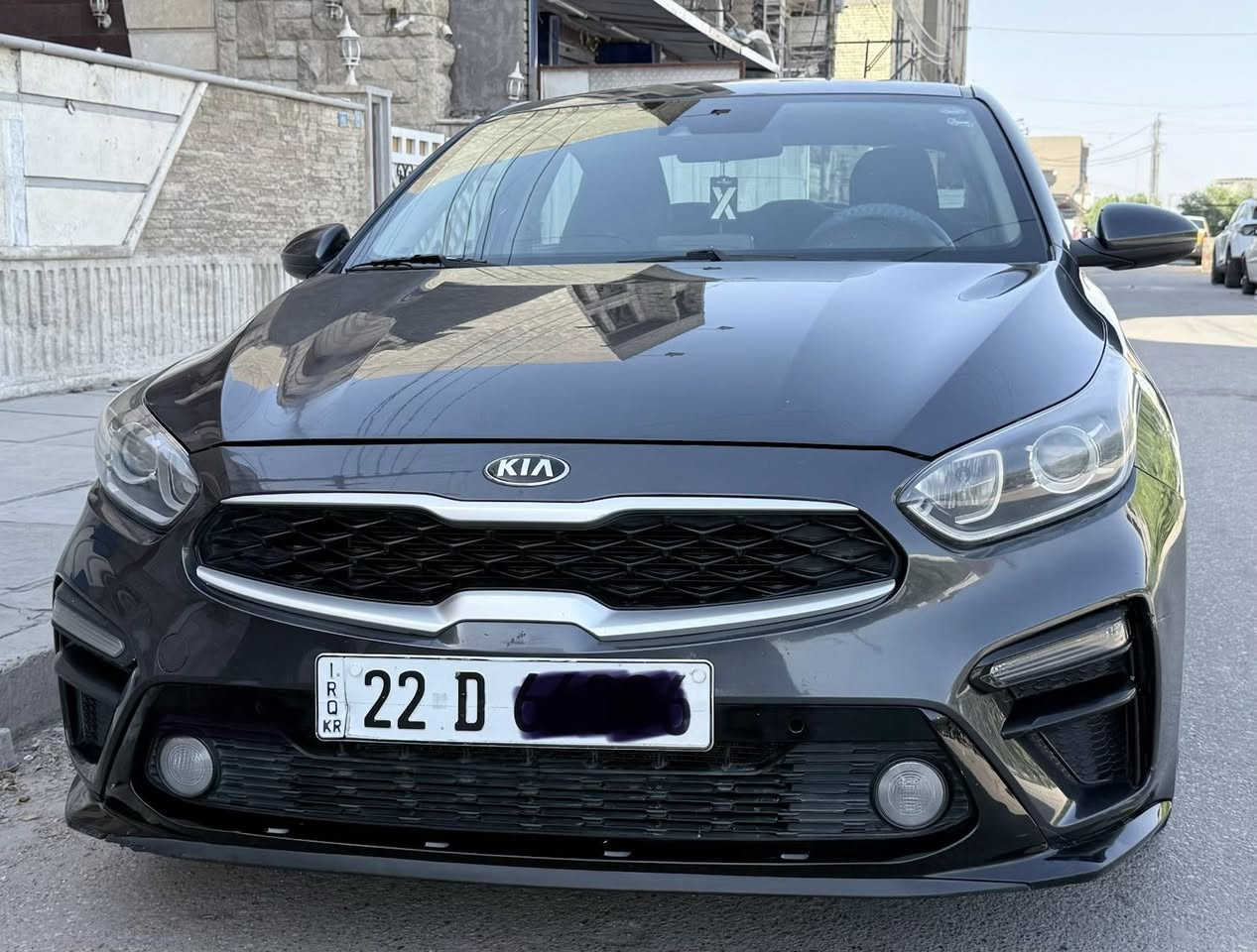 السلام عليكم
كيا(KIA) فورتي 

مديل 2020 لون نفطي

رقم اربيل دولي سنوية باسمي

صور السونار والحادث مرفق بالمنشور 

الكير مبدل AT المرغوب

السياره ماشية 64 الف ميل قابل للزيادة

رادار شاشة جبيرة تبريدها ثلج مناقصه شي والحمدلله

 شواصي مكفولة

السعر 125 وبيها مجال جداً بسيط

مكان السياره بغداد البلديات

رقم الهاتف *********** متواجد واتساب
