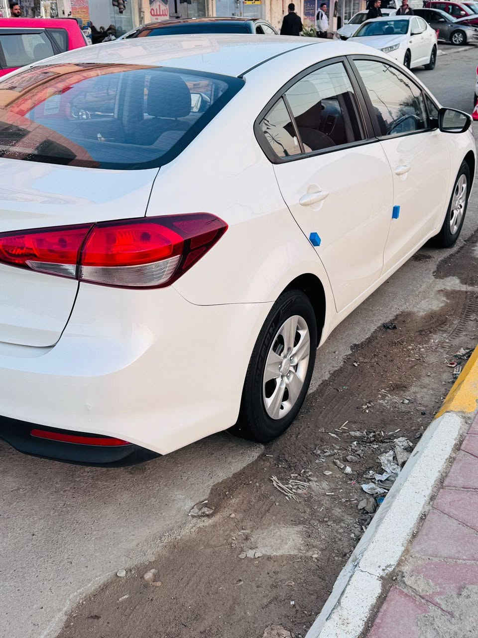 سيراتو موديل 17 خليجي كفاله عامه مكينه 1600دوش  السياره ع وضع الشركه سبير ما نازل رقم سليمانيه تحويل مباشر السعر 140 وبيهه مجال ***********
