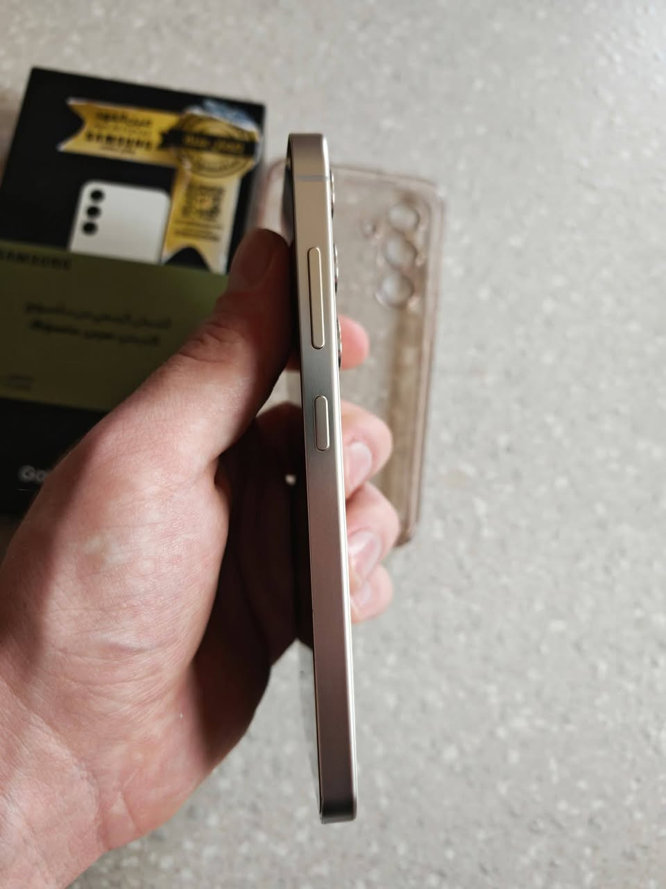 سامسونك s24العاد
ذاكره 256
ضمان عين الفهد
مستعمل قليل كل جديد 
مداخل تصليح
سعر 600 
***********
