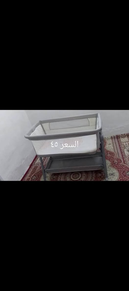 مكنسة كهربائية السعر السعر ٤٠
 زولية متر 1*4  غير مستخدمة السعر ٣٠ 
زولية مستخدمة 1 ونص * ٢٢٠ السعر ٢٠ 
 كاروك أوربي نضيف السعر ٤٥ 
 واتساب *********** المكان حي الجهاد
