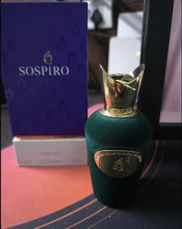 سلام وعليكم عطور أصليه مستخدمه قليل نسبة 90/100 للبيع 07824554770