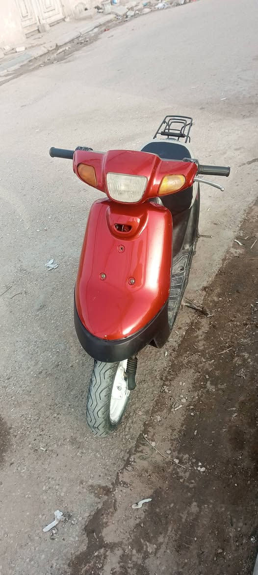 للبيع 125 وبيه مجال مكينه ناعمه بس شاصيه ملحوم لاتصال *********** متواجد فيس دراجه تشتغل بصمه
