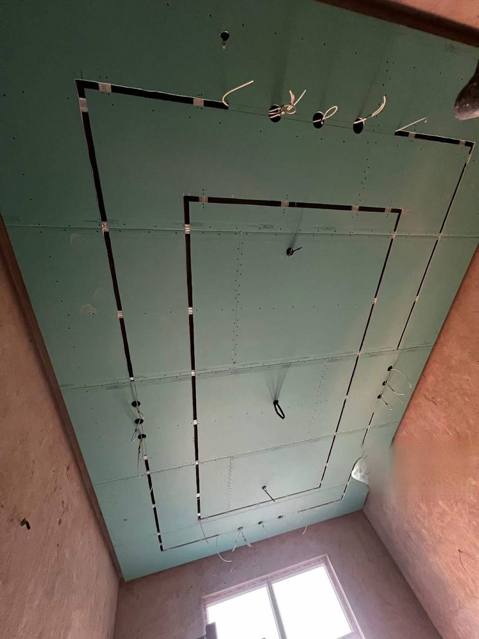 السلام عليكم ورحمة الله 
ديكورات وسقوف ثانوية
نعلن عن الجاهزية التامة لعمل ( السقوف الثانوية ، والسقوف المغربي،وسحبات ،وديكورات بلازمة،بديل خشب،بديل رخام ، والطلس ، والصبغ ) 
وبأسعار مناسبة
باليومية ، وعالمتر نراهمك ونرضيك ان شاء الله 
 والشغل حسب الطلب
العندة بيت ، ربعة ،غرفة، محل ، 
يتواصل معانة ويتدلل 
***********
و الله يرزق الجميع ان شاء الله
