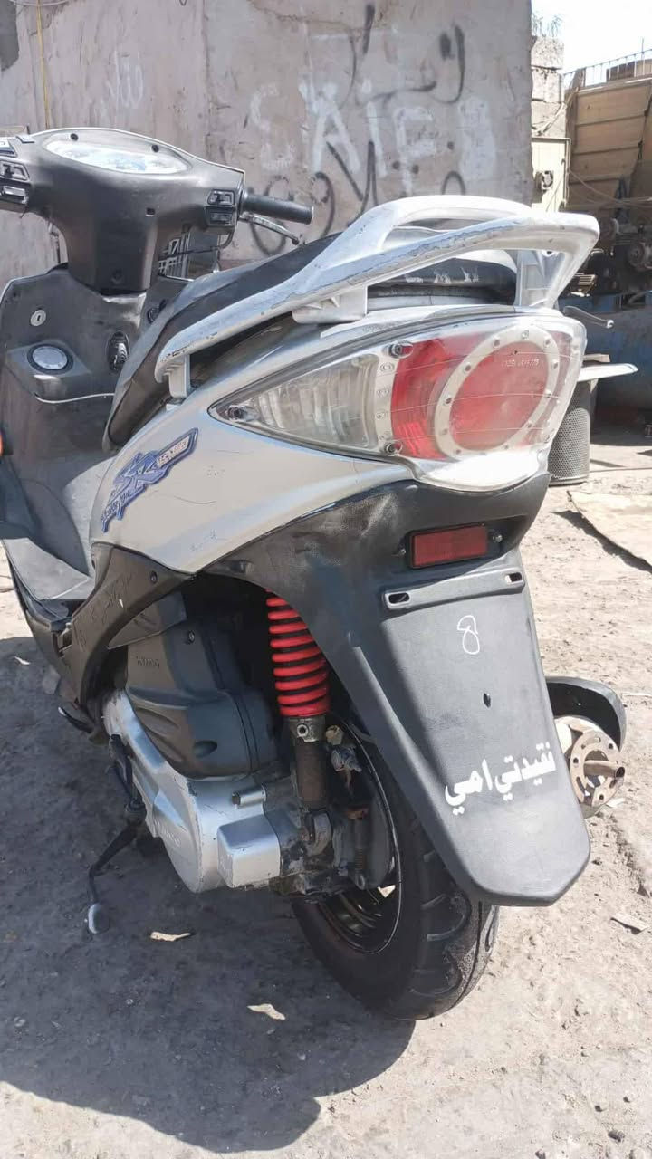 سلام عليكم دراجه كامكو جي فور اللبيع او مراوس دراجه حلوه ونضيفه محرك مفتوح مصارلي شهر من جفته  سعر خاص او اتصال ***********
سلام عليكم دراجه كامكو جي فور اللبيع او مراوس دراجه حلوه ونضيفه محرك مفتوح مصارلي شهر من جفته  سعر خاص او اتصال *********** 
مكاني كوفه
