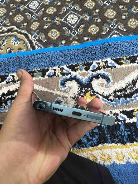 كلكسي اس 22 الترا ذاكره 256  عشوائيه 12  أمريكي تك شريحه عربي بالكامل
معالج سناب دراكون 8Gen1 الامريكي 
كامره 108 ميكا بكسل بطاريه 5000
مكفول كفالة عامه شرط الفحص وتر بروف
نظافه 100%
بدون ملحقات 
سعره 550 وبي مجال
يرهم مراوس بأيفون 
مكاني نجف
تواصل خاص 
***********
