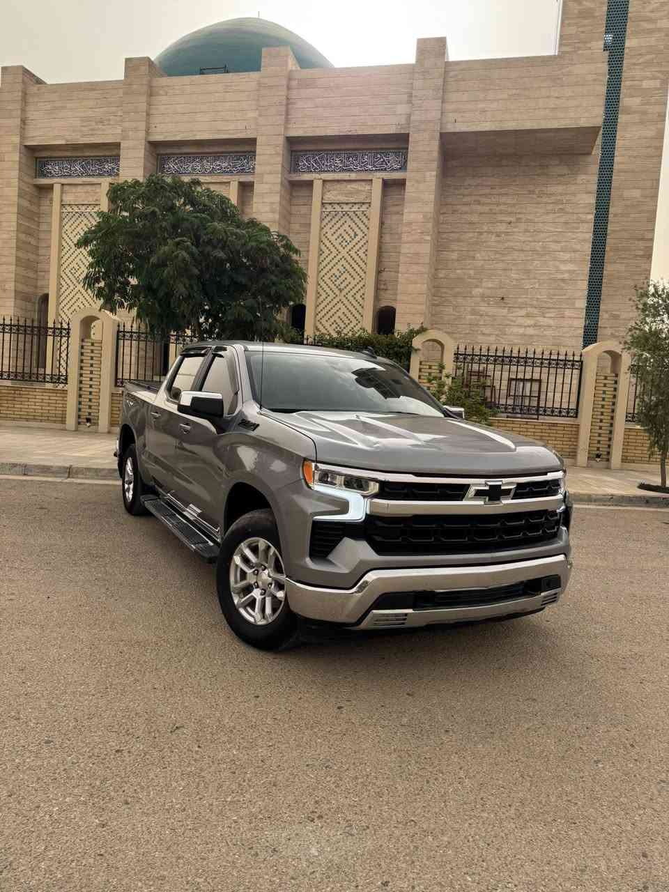 سلام عليكم 
للبيع شوفرليت سلفرادو 2024
Chevrolet silverdo  Z71 lt
V8 5.3
سيارة كلش حلوه ونضيفه حادث خفيف بدون ايرباك صور 
ماشية 26 الف 
الحادث مرفقه بالمنشور
مواصفات
داخل تاهو  
شاشه 
كاميرا 
رادار امامي 
شفتات ستيرن
بصمة 
مكان السيارة بابل المسيب او كربلاء 
مكلف بالنشر 
للاستفسار  ***********

