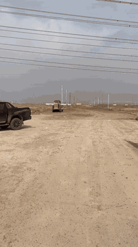 السلام عليكم اخوان يوجد لدينا دوانم ومزارع مساحات مختلفه للبيع  طابو زراعي سند 25 اقرار محكمه ونسخه من السند تقع بشارع مرور الحسينية مقابل منطقة الحرس خدمات كامله تبليط ومجاري وكهرباء باسعار مناسبه جدا للاستفسار الأتصال على *********** مكتب المميز للعقار
