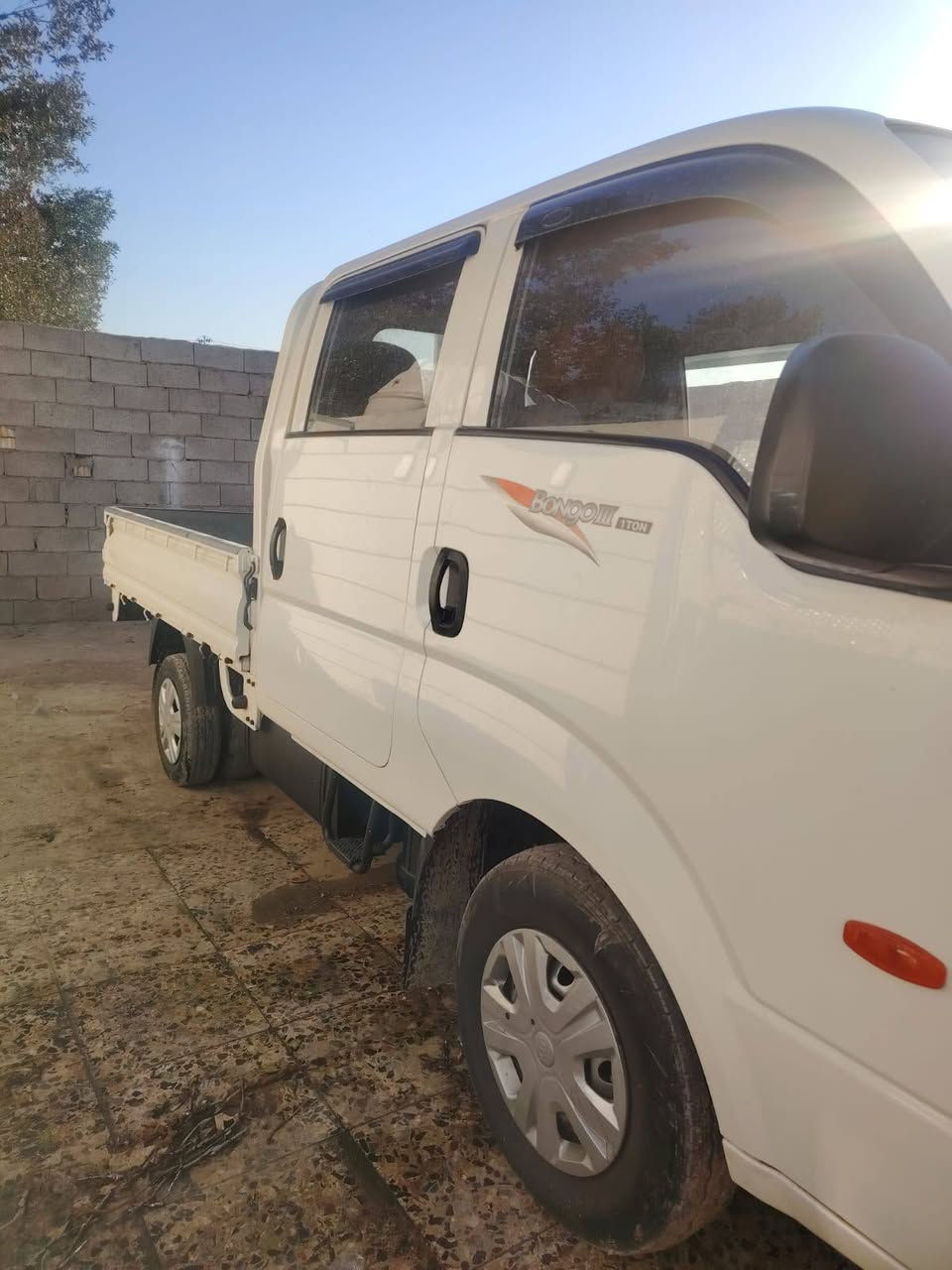 سلام عليكم سياره البيع دبل قماره موديل 11 مكينه سبلاين مكينه جديده تخم تاير كهربيات كله شغاله مابيه صبغ ما عده البدي والباقي كفاله عامه سعر 135 مكان بغداد المعامل الباويه
وبيه ***********
***********
