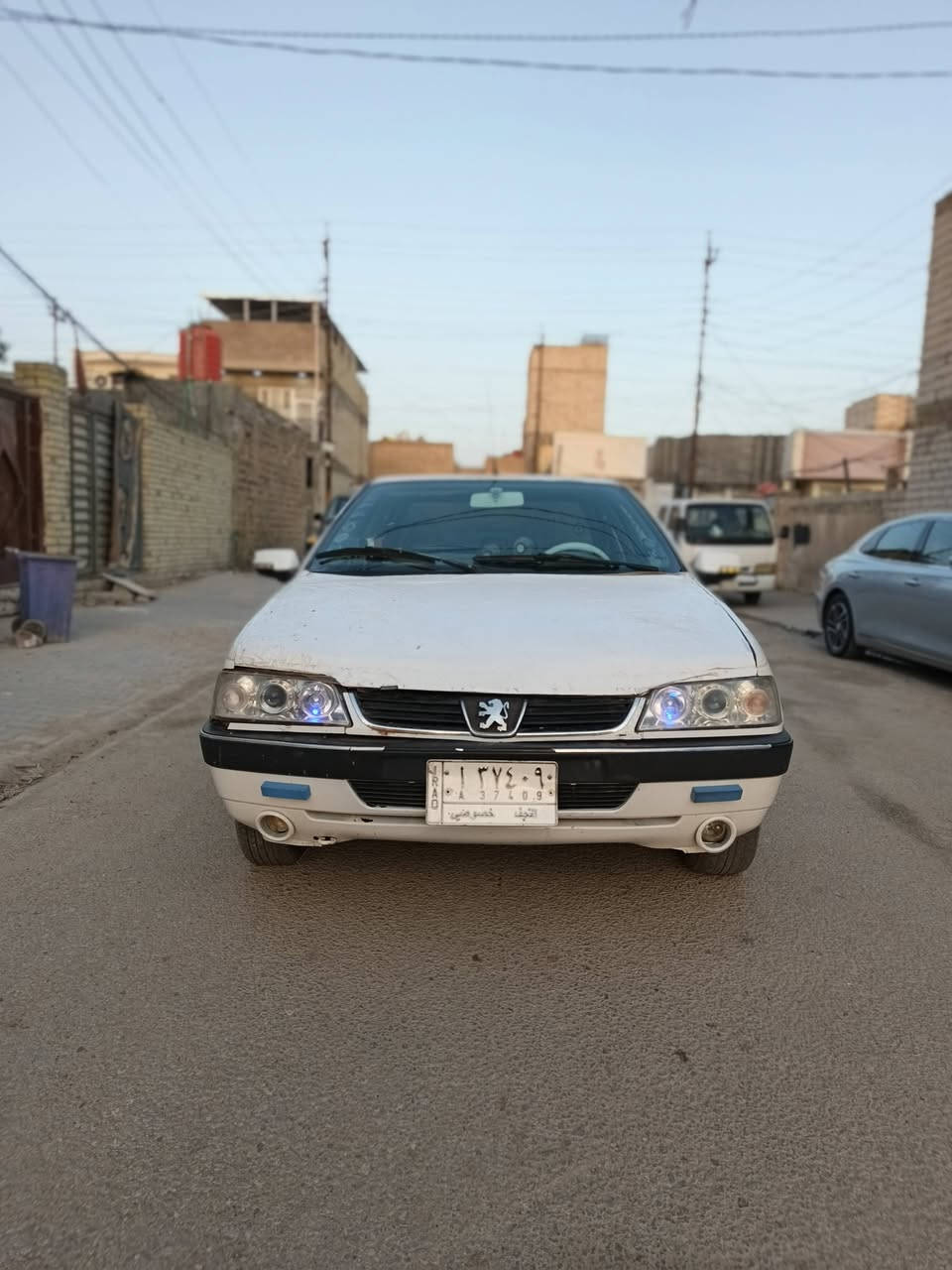 سلام عليكم حبايب بيجو ٤٠٥ مديل ١١سيارا نضيفه شوفت عينك مجمبزا عوزها تلحيضات عنوان نجف كوفه حي ميسان؟؟ عليها غرامات ٥٠٠ فقط ينزلن من سعرها السعر ٣٠وبيها مجال  راعيها موجود شوكت ما يعجبك مداور راعيه هم نجف  ***********    بس واتساب
