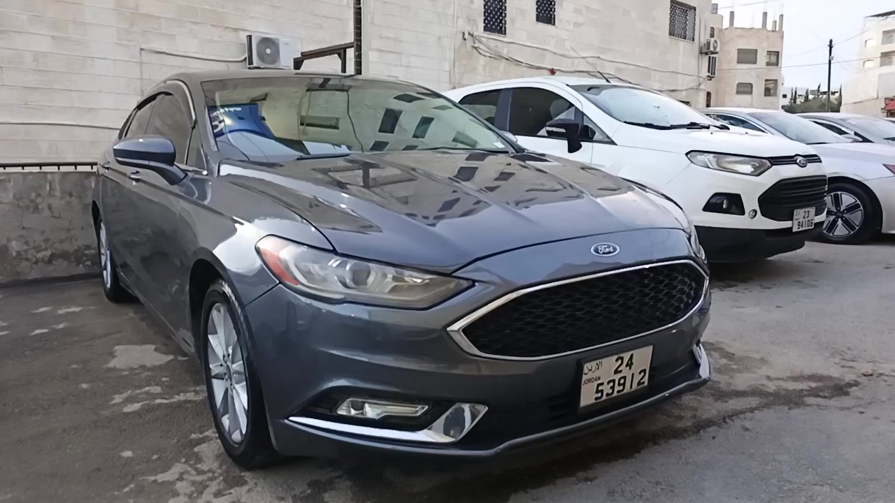 فورد فيوجن
موديل 2017

فحص كامل 7جيد 

مواصفات :
فتحة كرستال 3 حركات 
* كراسي جلد
 • تحكم عن بعد
* تشغيل بصمة 
* كاميرا خلفية 
* تحكم طارة
* حساس مطر
* حساسات خلفي 
* شاشه اصليه
° نظام Eco لتوفير الوقود
* هاند بريك كهرباء
° وسائد هوائيه بلمقعد
* مثبت سرعة 
 • اناره ترحيبيه
  • نظام صوتي sony
* غمازات عالمري 
* اضوية زينون اصلي
° ايرباج عدد 8 
° نظام الملاحة gbs
* اجهزة سلامه عامه SRS + ABS
* مرآة وسطية ذات خاصية تعتيمية
 • مانع انزلاق
 • كود أبواب لفتح السيارة في حالة فقدان المفتاح
 • سبويلر خلفي 
 • كشافات led
جنط الشركه 18 
* نظام اوامر صوتي
* اغلاق شبابيك عن طريق مفتاح
* مقود متحرك 
للبيع نقدآ أو بالتقسيط 
بدفعة أولى 1650 والباقي اقساط شهريه 

للستفسار 
0796041595   أبو رعد 
0795507222


**إذا كنت صاحب هذا الإعلان وتريد حذفه لأي سبب، رجاءا أرسل رسالة إلى الدعم الفني**