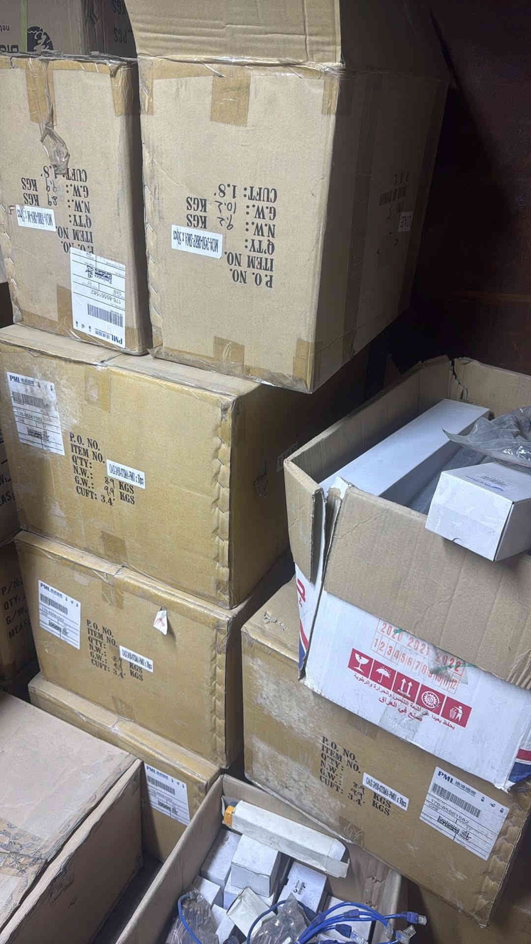 السلام عليكم  
يتوفر اجهزة وغراض انترنت وشبكات جديدة ومستعملة  اير فايبر 5G تكك شغال وتك بيه مشكلة 
سويتجات سيسكو 
سويتجات عادية 
كلاود كور ١٠٧٢ 
اومنيات 
دشات مايكرويف ١٢٠ سم 
عاكسات 
اومنيات 
باح بانالات تسليك تايوانية
شاحنة بطارية ٢٤ فولت ٦٠ امبير 
بور سبلاي ٤٨ فولت و٢٤ فولت و٥٦ فولت 
بكتيلات متنوعة 

للاستفسار الاتصال على الرقم 
***********
كل الغراص موجودة في مخزن في بغداد
