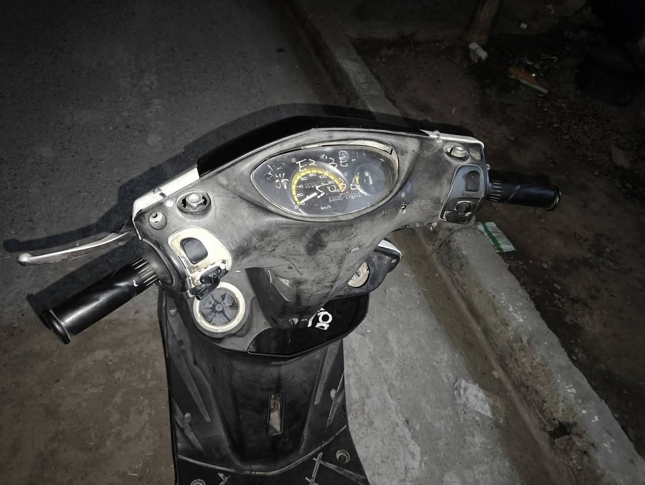 سلام عليكم دراجة ماكس ثعلب للبيع او المراوس بماكس عدله دراجة بيها جويتر مجفته المكينه انضف منها ماكو دراجة بس تبدل جويترها ترتاح بعد مكاني الخطيب الرسمي ب500 بيها مجال 
‏‪‏‪0773 917 4912‬‏‬‏ رقمي
