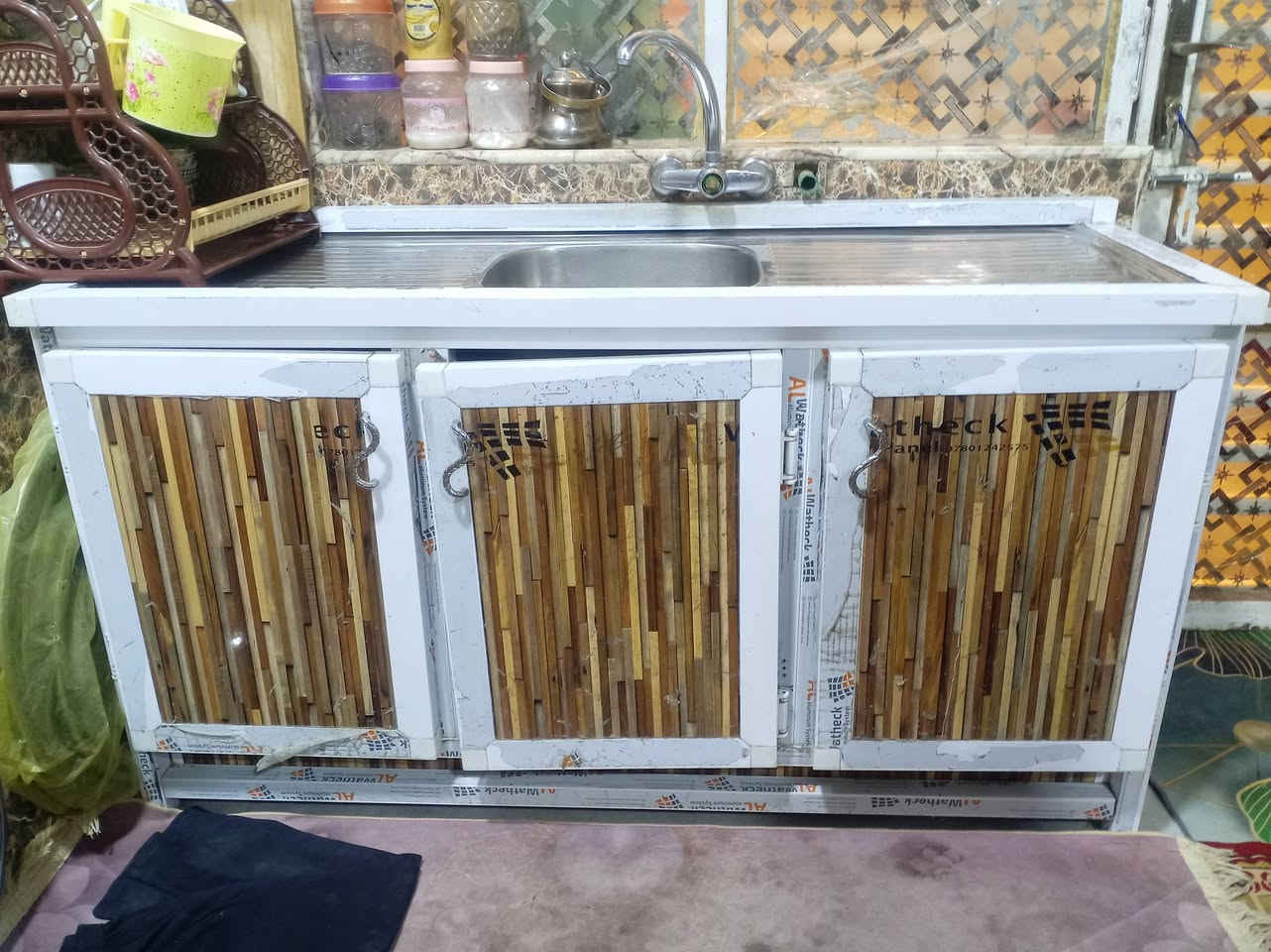 سلام عليكم عندي سنك فقط للبيع كلشي ما بي 35 وعندي ميز طعام للبيع مستعمل قليل ويا 6مقاعد  السعر 120


**إذا كنت صاحب هذا الإعلان وتريد حذفه لأي سبب، رجاءا أرسل رسالة إلى الدعم الفني**