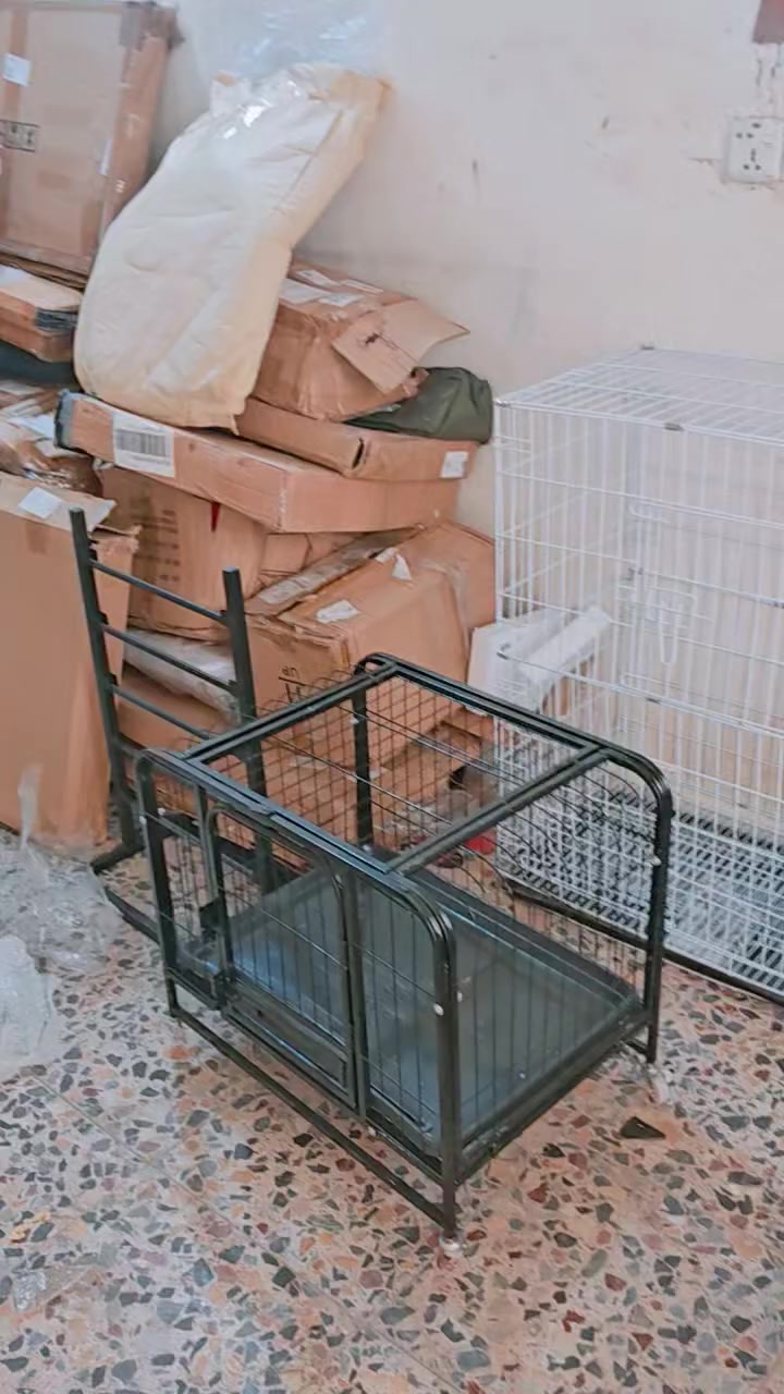 السلام عليكم مكس خشن ابيع شلعه كل الكميه تقريبن وزنه 300 كيلو السعر 650 الف ***********
