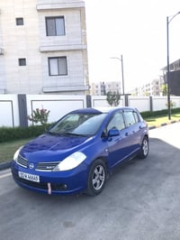 نيسان فيرسا 2009 رقم بغداد بااسمي محرك 2000 بي تبخير كير (AT) سياره خي...