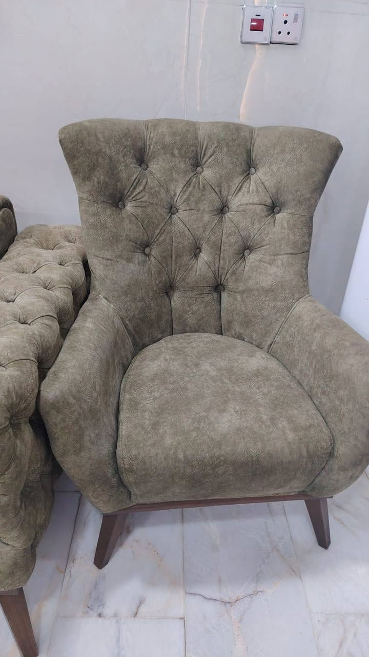 تخم تركي 10 مقاعد 
- سرير 
السعر 650 الف وبي مجال قليل 
المكان بغداد السيدية حي الاعلام قرب سوق أميمة 
الرقم : ‏‪‏‪7739895245‬‏


**إذا كنت صاحب هذا الإعلان وتريد حذفه لأي سبب، رجاءا أرسل رسالة إلى الدعم الفني**