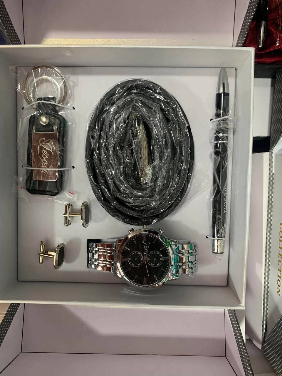 كادو رجالي روعة و سعر لوز 350الف فقط 
سيركموند و دفع مسبق


**إذا كنت صاحب هذا الإعلان وتريد حذفه لأي سبب، رجاءا أرسل رسالة إلى الدعم الفني**