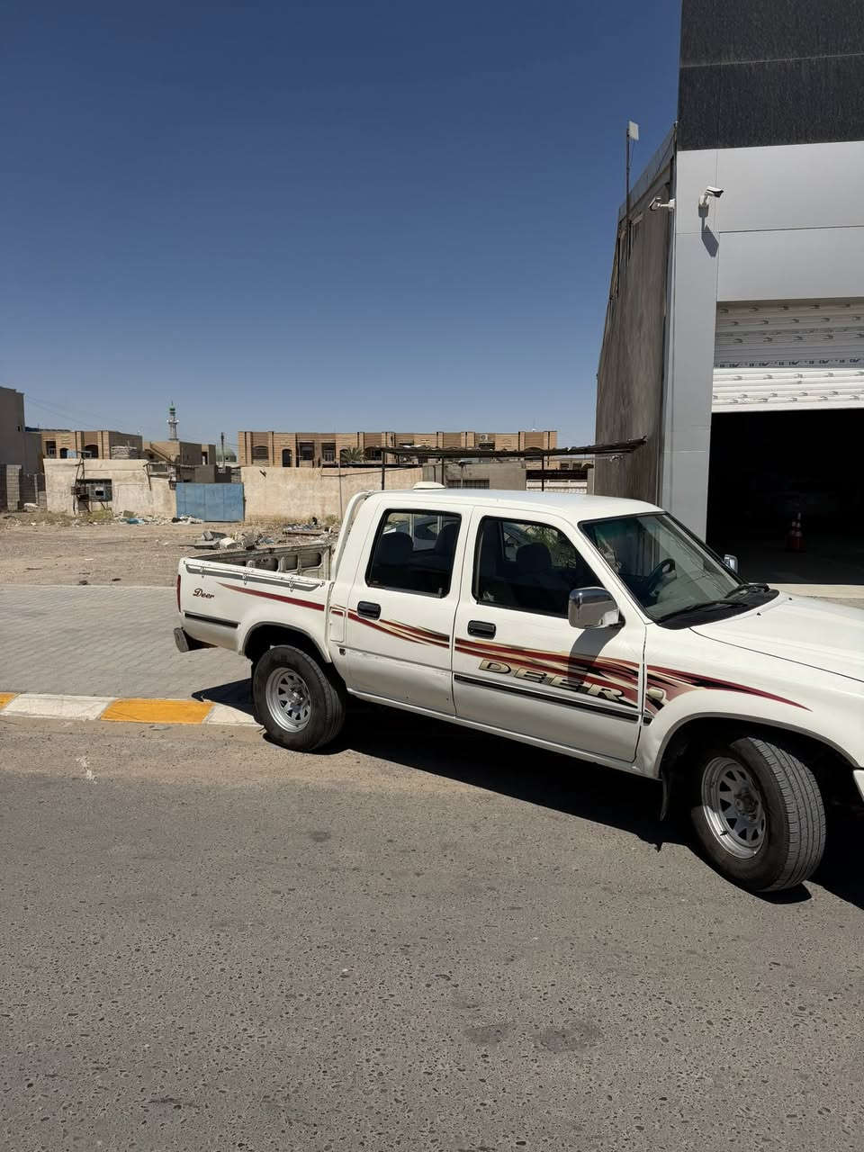 السلام عليكم 
للبيع بكم دير موديل ٢٠٠٦ رقم صلاح الدين
سنوية لل٢٩ 
السنوية باسمي شرط التحويل
هزة بيها جديد
السيارة كاملة من كل النواحية
محرك كير شرط 
حدادية جديد شرط 
صدر جديد
تخم تايرات جديد 
داخلها بلاد شرط 
السيارة حلوة ومكفولة من كل النواحي ما ناقصها اي شي 
السعر 42وبيه مجال 

مكانها تكريت القادسية 

***********
***********
