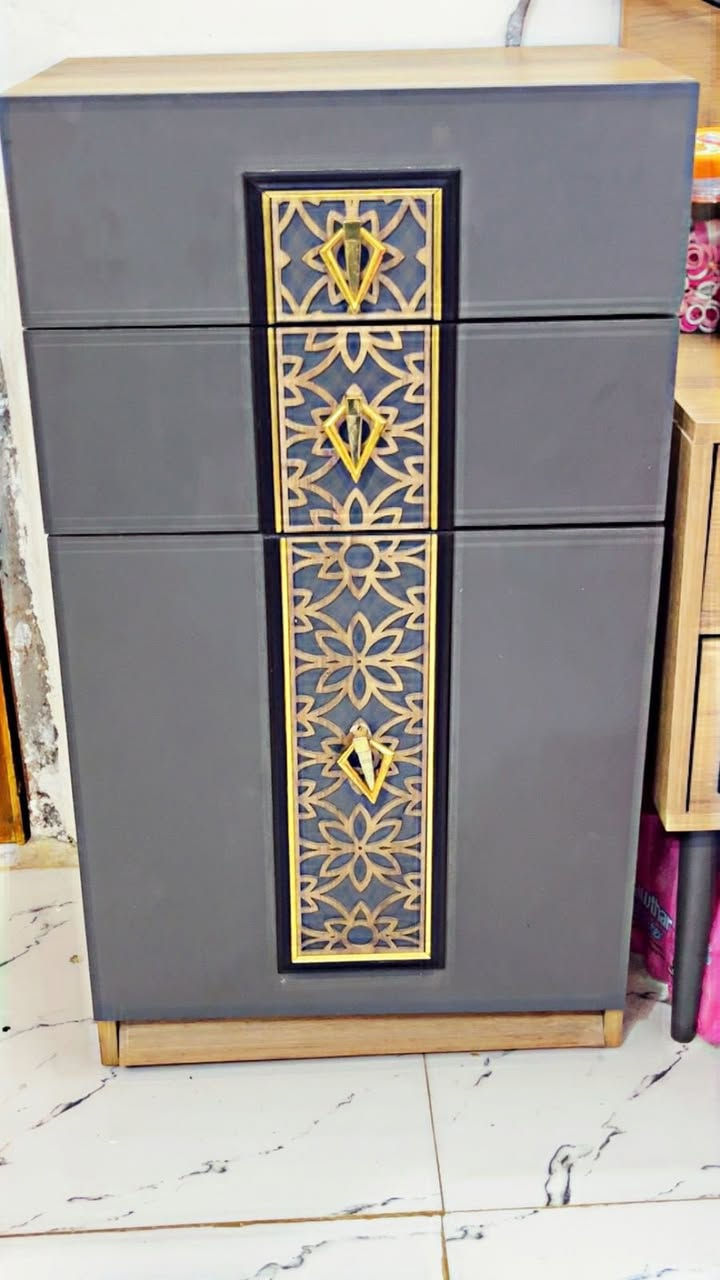 غرفة كلش نضيفةاستعمال  قليل تركي ايــٌٍـي ضرر مابيها سعرها 800وبيها مجال


**إذا كنت صاحب هذا الإعلان وتريد حذفه لأي سبب، رجاءا أرسل رسالة إلى الدعم الفني**