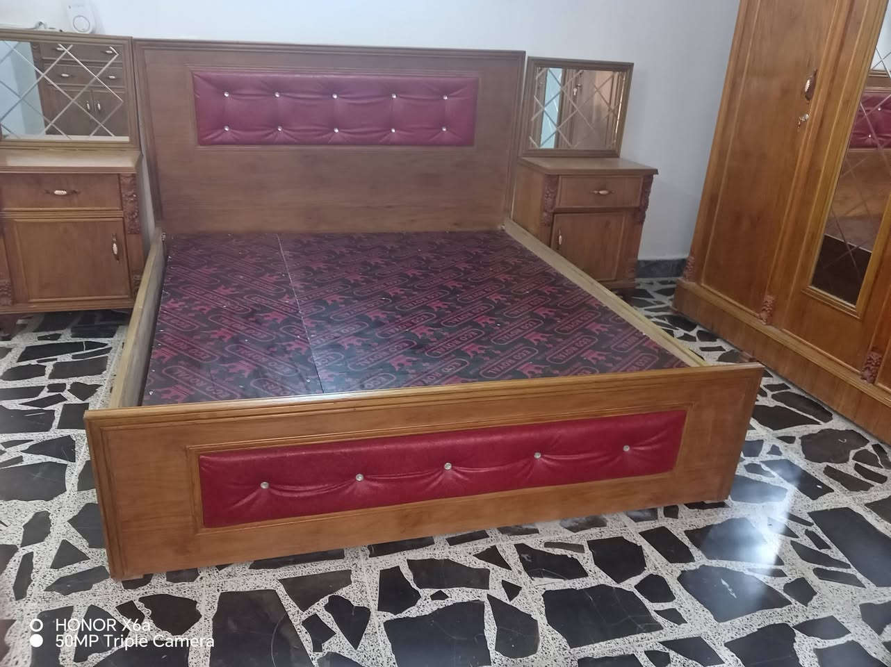 سلام عليكم غرفه حطاطه صاج بعده جديده غير مستخدمه سعر مليون و200وبيه مجال دوشك نفرين جديد غير مستخدم همات سعرها 60الف وبي مجال مكانهن تكريت اني مكلف بنشر الئ يريدهن يجي خاص


**إذا كنت صاحب هذا الإعلان وتريد حذفه لأي سبب، رجاءا أرسل رسالة إلى الدعم الفني**