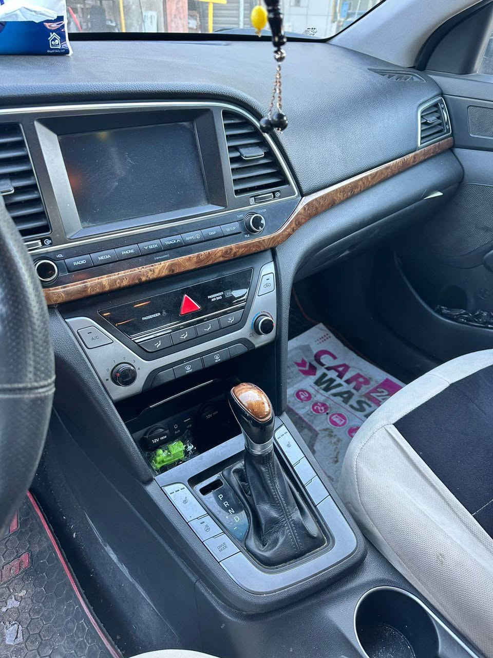 النترا موديل 2018 
لون اسود وارد امريكي حادث فقط بنيد خفيفه جدا
مكينه 2.0 دوش 
لا شاصي ولا لغود 
مواصفات حلوه 
شاشه كبيره
كامره دواره
كشنات تدفئه تبريد 
اشاير بالمري 
ماشيه 105 
العنوان الدوره 
***********
بيع مستعجل 

السعر 117 

رجاءاً ماجاوب على الخاص نهائي ولا التعليقات 
الشراي يتصل وعيوني الك بغداد, العراق
