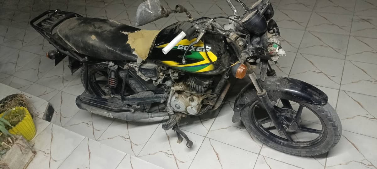 سلام عليكم دراجه بوكسر كوم حديد السعر 450 وبيها مجال 
***********
