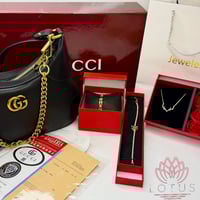 اكسسوار شخصي • مشاركة فيسبوك