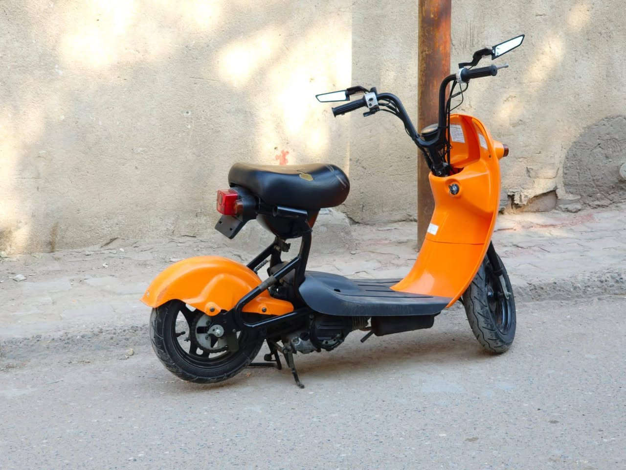 يا الله وينهم جماعت الانتيكا
السلام عليكم دراجه انتيكا ساسوكي للبيع شغاله من الطول للطول المكينه مامفتوحه الدراجه كفاله كامه شوفت 
عينك العنوان البصره الجنينه الرقم ***********
