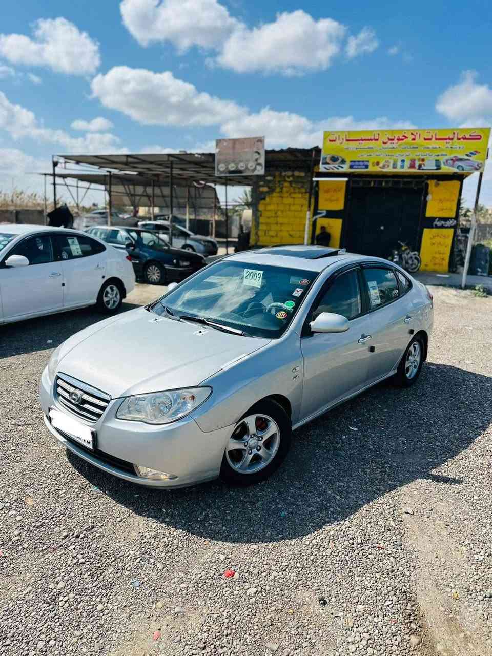 للبيع
افانتي ادوات  متومه
موديل 2009
محرك كير شرط 
تخم تاير جديد
كهربائيات كلها شغاله 
امري شفط 
تحكم استيرن 
تبريد ثلج 
تدفئه نار 
مسجل شاشه 
اربع دسك
السعر 45 وبيهاا مجال
السياره جديده بمعنى الكلمه آحلا من آلصور مكان السيآره تكريت الأستفسار آتصل ع صاحبها 
***********
