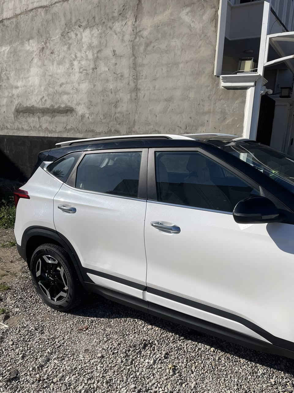 كيا سيلتوس موديل ٢٠٢٤ماشيه ١١الف كيلو متر
سياره خليجيه مكينه ١٥٠٠دبل نوزل فقط بيع
سونر مرفق بصور بيه بارد بحافه البنيد اثر طخه خفيفه وكسر بلمازده خفيف وشبرين صبغ بلباب وعلى كد اصبع بجاملغ فقط
باقي مكفول سياره جديده ✅
فول مواصفات
بصمه تشغيل
بصمه ابواب 
كشنات جلد
مري شفط
بانوراما
أشاره بالمري
توكلر 
كشنات تبريد الاماميه
ثلاث وضعيات قياده 
شاشه وكاميرا دواره
مكانه ديالى ***********
سعرها ١٦٨وبيهً مجال بسيط✅
