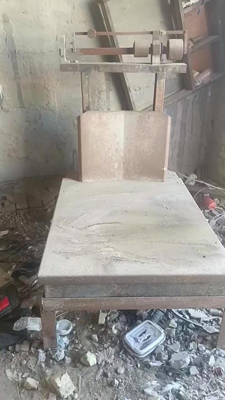 للبيع لمكان قلعة السكر  كله جديد شد
***********
