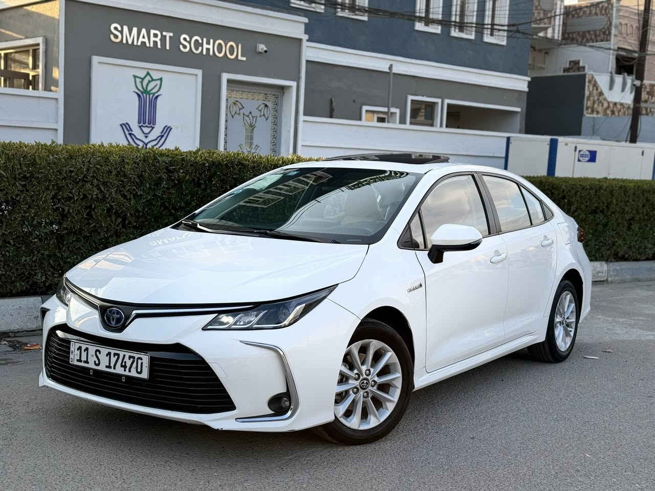 «أهلًا وسهلًا بكم
كورلا (2023 ) انتاج الصين
هايبرد
خليجي مكفول من الصبغ وتبديل 
فقط بارد في الجاملغات الامامي بسيط جدا 

ماشيه 50 الف ك 
جديد جدا باب الاول 

موصفات 
الفول +كشن جلد لونين +مساج 
+سلايت +موصفات المعروفه 
محرك كير كفاله 

السعر 143$ ورقه 
بيها مجال بسيط

معرض أبو غيث 🌟 بغداد العامريه شارع المضيف 
نرحّب بكم بكل فخر، ونشرف بزيارتكم لنا.
هنا تجدون الجودة، الثقة، والخيار اللي يرضيكم.
***********
