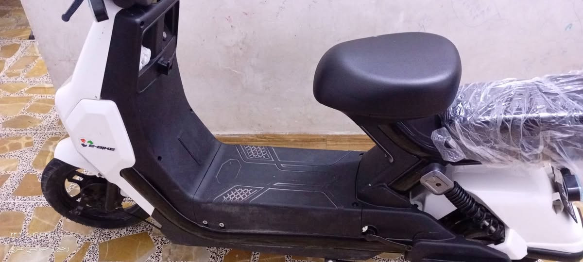 السلام عليكم 
ابني اشترى دراجه كهربائيه المعروضه بالصورة بدون علمي قبل اسبوع  اريد ابيعها ب320 اشتراها من محل بالصدريه ب390 بغداد, العراق


**إذا كنت صاحب هذا الإعلان وتريد حذفه لأي سبب، رجاءا أرسل رسالة إلى الدعم الفني**