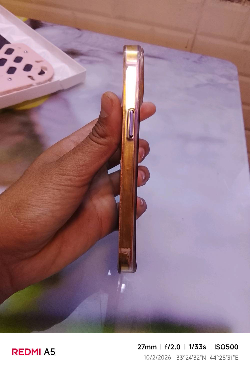 سلام عليكم  ايفون 13 عادي جهاز كلشي ما مبدل بي بطارية 65 جهاز لونة وردي غلفتة ذهبي شاصية جان بي شخوط خفيفة جهاز كلة شغال وحلو مال عائلتي جهاز  ذاكرة 128 محدث اخر تحديث فيس ايدي شغال مكاني بغداد حياور رقم *********** متواجد واتساب وفيس