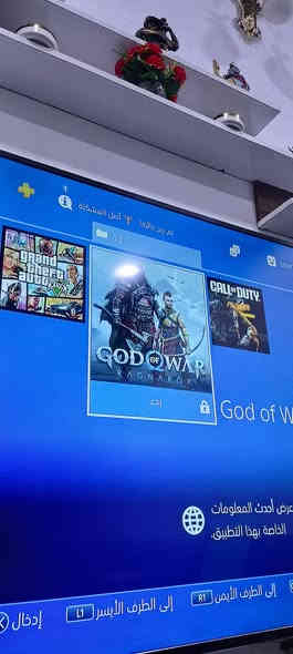 سلام عليكم بلاي ستيشن 4 سلم ذاكر 500 لا يوجد اي عطل بلي مهكر احدث تهكير قرص 2 جوستك اصليات  سعر 300 بي مجال 
مكان بصره جزيرة الريان قرب بانزين خانه الحوطه الرقم *********** يتوفر فقط واتساب
