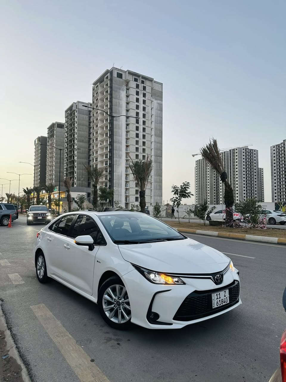 كورلا هايبرد ٢٠٢٤ شكل خليجي
ماشية ١٣ الف داخل جلد اسود كفالة عامة من صبغ رقم بغداد بسمي السعر ١٥٤ وبيها مجال حك الجيه فقط 
مكان السيارة بغداد الكرخ 
للاستفسار ***********
