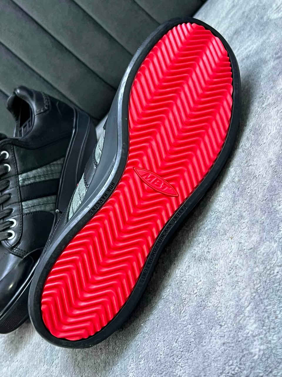 Mbt- 🇨🇭- Swiss- size 40.. originall 100/100

Mbt سویسری ئۆرجنال بەکار نەهاتوو سایزی ٤٠. .. 

باله اوربى ماركة mbt سويسرى اورجنال غير مستخدم.قياس ٤٠


**إذا كنت صاحب هذا الإعلان وتريد حذفه لأي سبب، رجاءا أرسل رسالة إلى الدعم الفني**
