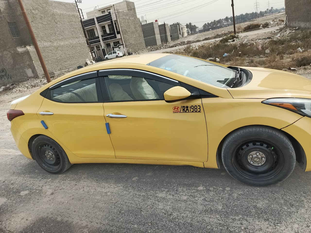 سلام عليكم للبيع قسط الانترا موديل 2014 وارد امريكي حادث جاملغ  سيارة ليبل واحد رقم انكليزي مصفرة هيئة وغرامات سيارة جاهزة مابيها اي نقص محرك كير حدادية تبريد كاملة مقدمة 60 مكاني بغداد ***********
