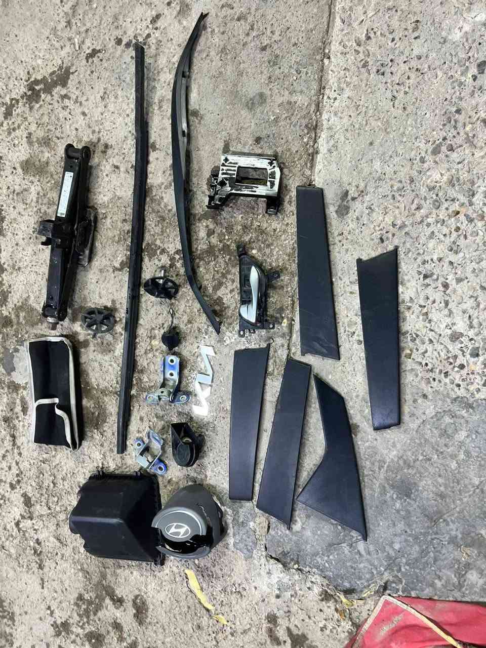 لبيع قطع مال النترا من ال ٢١ لل ٢٥ كلهن اصلي امريكي ***********
