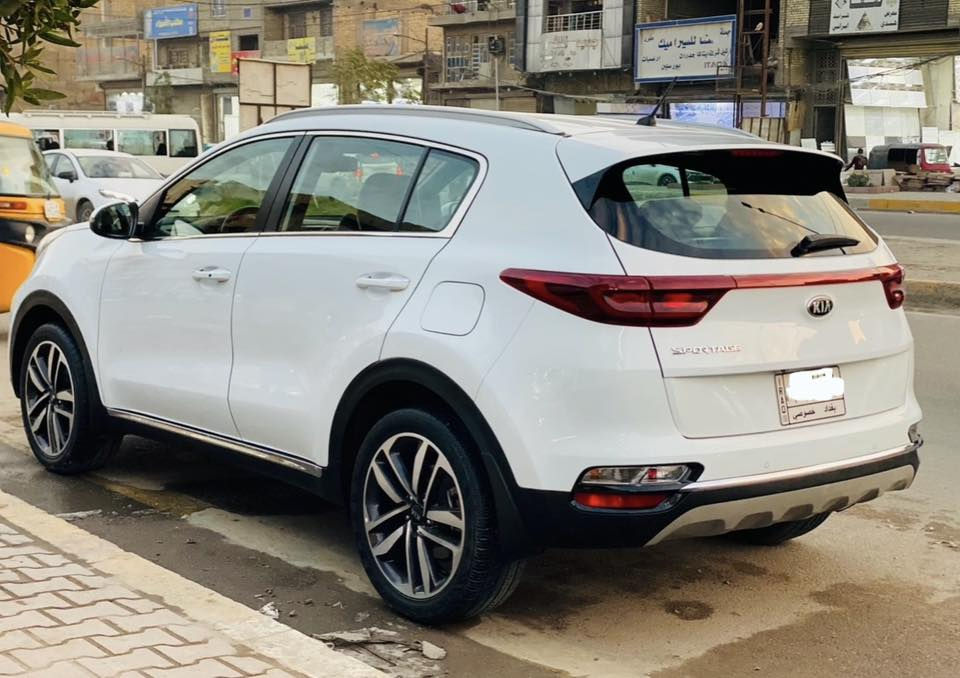 سبورتج خليجي موديل 2021 كفاله عامه من الصبغ والبارد
محرك 2000 دوش  

ماشيه 108

تبريد قطعتين 

بصمة  تشغيل 

تشغيل عن بعد 

كشنات 2 كهرباء

3 وضعيات قيادة 

مري شفط 

حساسات اماميه خلفية 

السياره بائسمي صار 3 سنوات عندي السعر208 وبيهه مجال بسيط  مكان السياره البلديات او بسماية للستفسار ***********
