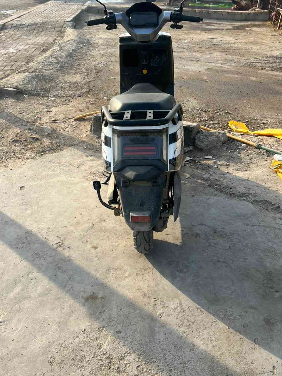 دراجه HIS نضيفه وكلهه شغاله نقص مابيهه بطاريات خير من الله بيهه ضربه بالكفرات ما ماثره ۶ الدراجه موضحه بالصور 
مكانهه بغداد الدوره 
سعرهه ٤٥٠ وبيهه مجال بسيط


**إذا كنت صاحب هذا الإعلان وتريد حذفه لأي سبب، رجاءا أرسل رسالة إلى الدعم الفني**