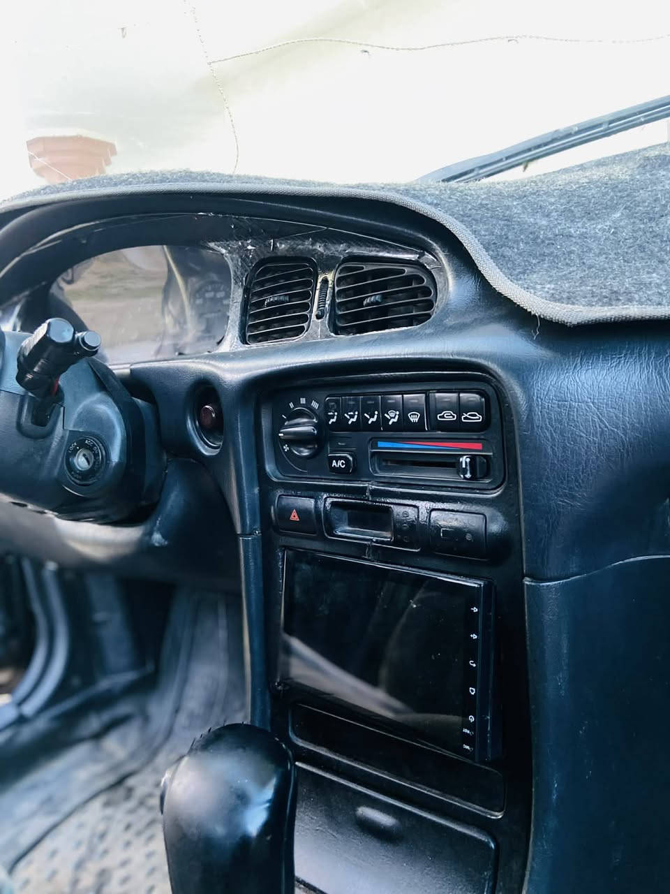 السلام عليكم سوناته موديل 1993 گير محرك شرط باور ستيرن شرط صدر امامي خلفي جديد تايرات طخم جديد سنتر لك شغال كهربائياتها كلها شغاله غرفتها جديده رقم الماني باقي عل لوحات الانگليزي سياره مابيها نقص برقي السعر 45 وبيها مجال يرهم مراوس حسب القناعه حتى لو انطي فرق مكاني صلاح الدين بيجي ***********
