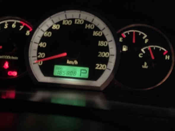 اوبترا 2012 ماشيه 185 الف مكفوله كير مكينه تبريد كلشي جاهز بيهة تخم تاخير حديد صدر امامي خلفي حديد داخلهة كلش نضيف مال شركه ع ايدي 
صارت بيهة هاي ضربه بلباب ابو دراجه ضربهة وهيه واكفه فقط وبعدني ممصلح ابيع ع ضربتهة باقي سياره كفاله قطره صبغ مابيهة  سعرهة90 وبيهة مجال مكاني بغداد شعب
