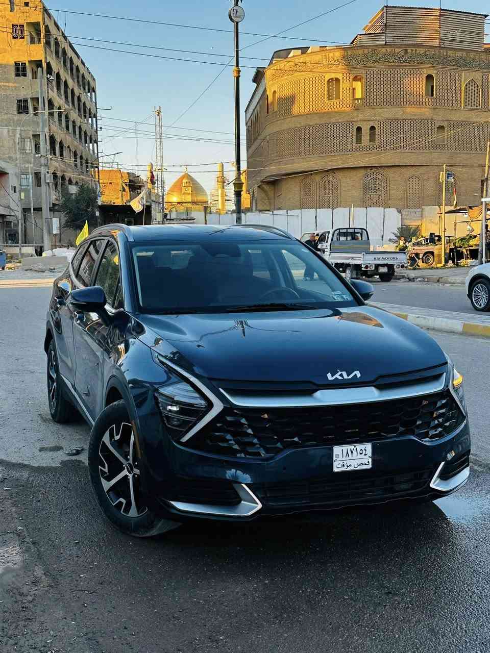 السلام عليكم
بيع ومراوس يرهم حسب القناعة 

كيا سبورتج// 2024

فول 1/1  عدا الفتحه 

عداد المسافات  (17) ميل قابل للزياده

حادث جانبي جاملغ امامي امبدل بلادي نفس الون 

السيارة دخول جديد بسمي  تحويل وكاله مضمون

السيارة جديدة وبدون اي نقص 

المواصفات

1- بصمه تشغيل ابواب وتشغيل عن بعد

2-كشنات جلد

3- شاشه كبيره لمس متصل

4- محرك 1600 تيربو هايبرد 

5- حساسات امامي وخلفي

6- فور ويل 4&4

7- لدات امامي خلفي 

8- اطفاء ذاتي 

9- رادار امامي وخلفي وجانبي

10- تبريد قطعتين  لمس  

11- كشنات كهرباء وتدفئه 

12- خمس وضعيات قياده (سمارت- سبورت- اقتصادي-ثلجي - اعتيادي)

13- كير 8 سرعات

14- اشاير بل امري 

15- ويل كب اسود 18

16- شحن واير ليس

17-تنبيه اهتزاز بلستيرن

——————————————————————

للأستفسار

 
***********

مكاني سامراء 

السعر.210$ وبيها مجال للشراي
