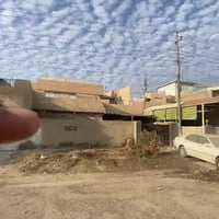 بيت للبيع المساحة 300 متر تقطيع حسب الطلب مبيوع منه 100 باقي 200 متر ب...